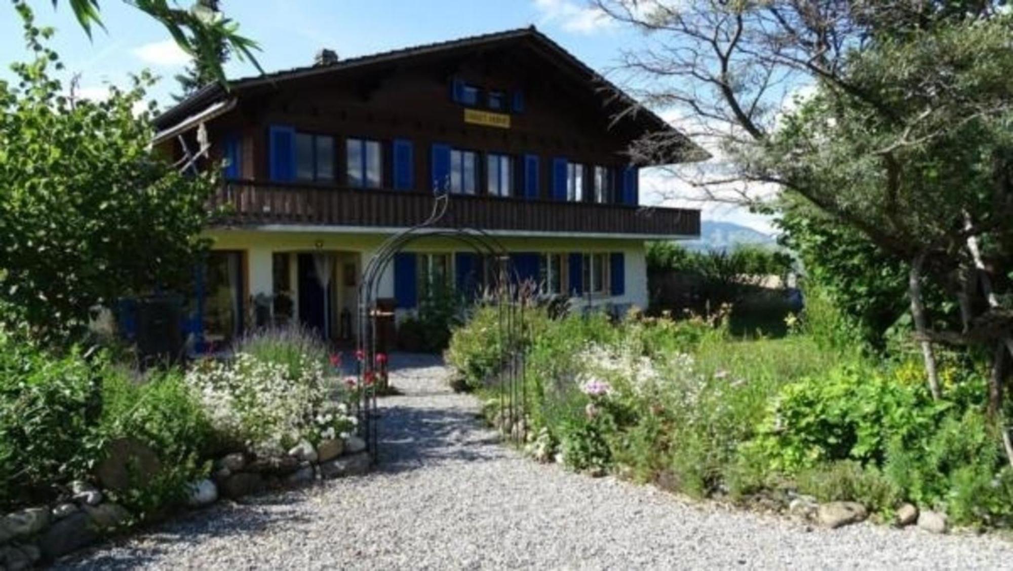 Chalet Aebnit Apartamento Aeschi Bei Spiez Exterior foto